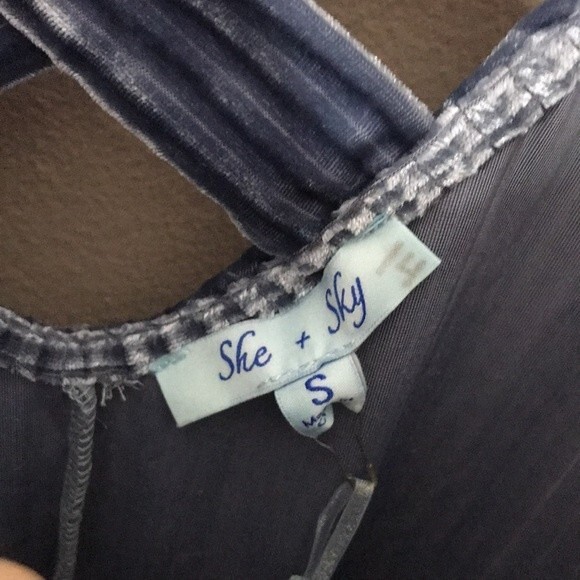 She + Sky blue Silver Gray Cut Velvet Shift Dress X Keyhole Back size small - Picture 7 of 11